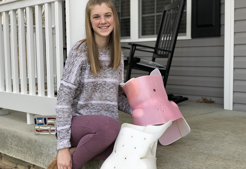 Scoliosis: Gymnast Tegan doesn't let a back brace stop her doing