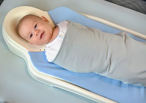 Flat-Head Treatment Options Based on the Age of the Baby
